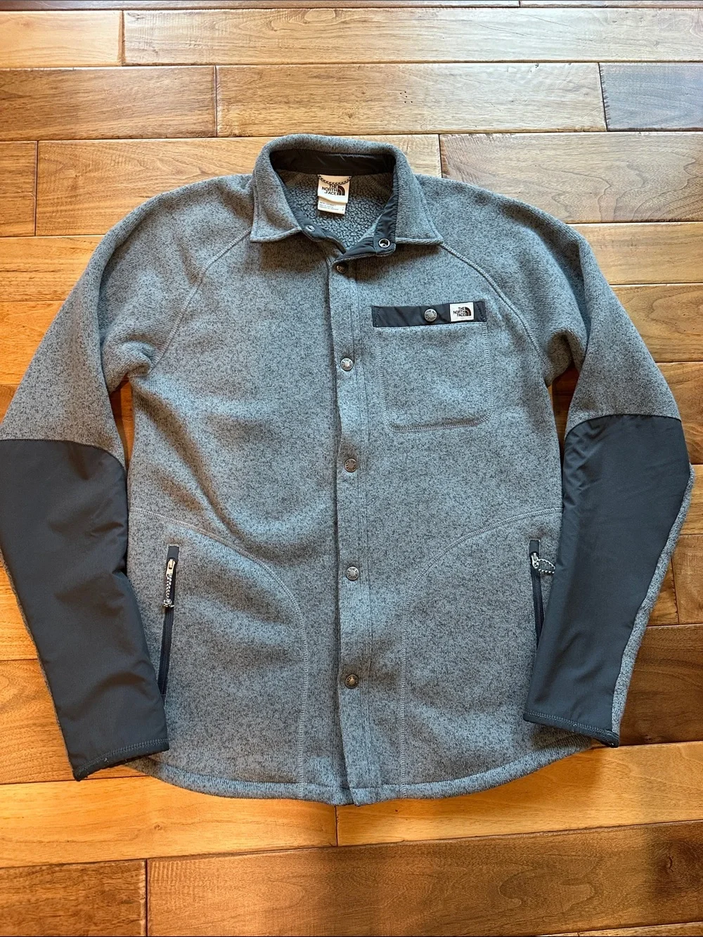 The North Face Gordon Lyons fleece shirt jacket. Sz small
